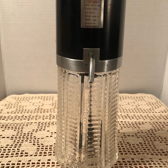 Rare cordless mix and serve drink dispenser - Picture 12 of 16